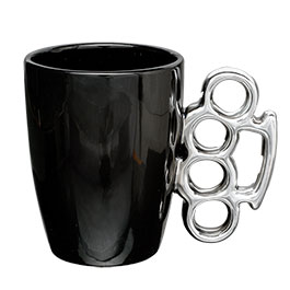 Schlagring Tasse schwarz/silber