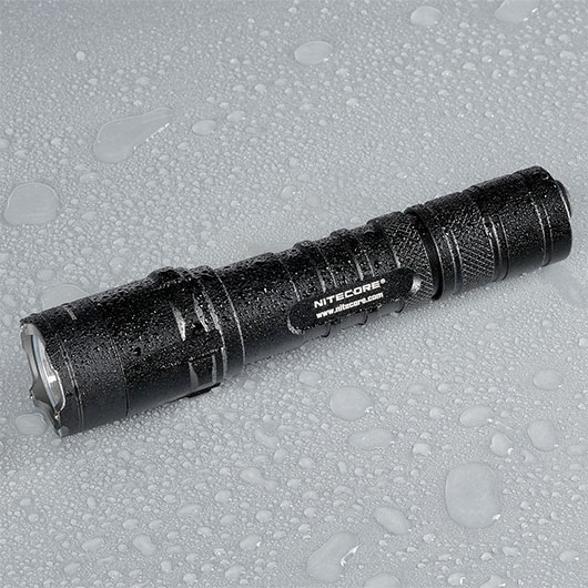 Nitecore LED-Lampe P20UV V2 1000 Lumen mit UV-Funktion schwarz inkl. Tactical Holster Bild 2
