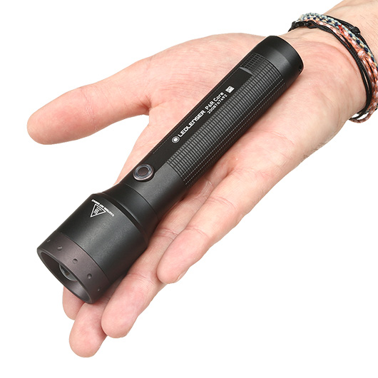 LED Lenser LED-Taschenlampe P6R Core 900 Lumen inkl. Handschlaufe, Akku schwarz Bild 3