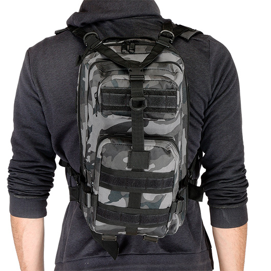 Mc Allister Rucksack Zero Six 28 Liter dark camo Bild 9