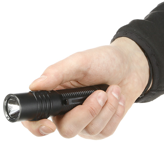 Klarus LED Taschenlampe G15 V2 4200 Lumen schwarz mit Powerbankfunktion inkl. Akku, Ladekabel und Handschlaufe Bild 10