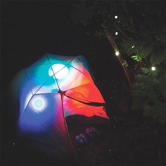 BioLite Solar Campinglampe Sun Lite 100 Lumen grau mit mehrfarbigen Party Mode Bild 3