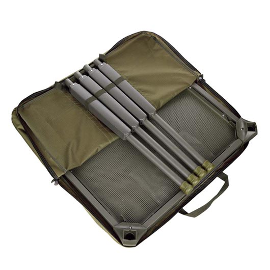 101 INC Campingtisch Wild Land 67,5 x 67,5 x 66,5 cm oliv inkl. Tragetasche Bild 1