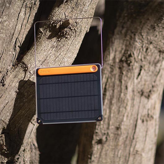 BioLite Solarpanel 5+ orange 5 Watt mit 3200 mAh Akku Bild 1