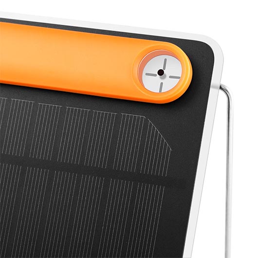 BioLite Solarpanel 5+ orange 5 Watt mit 3200 mAh Akku Bild 4