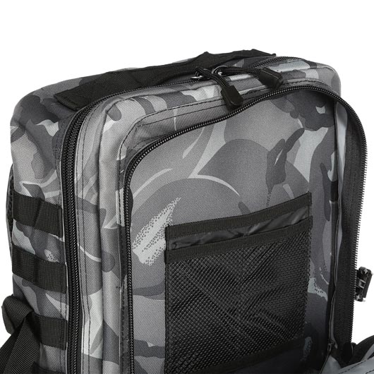 101 INC. Rucksack Mountain 45 Liter night camo Bild 6