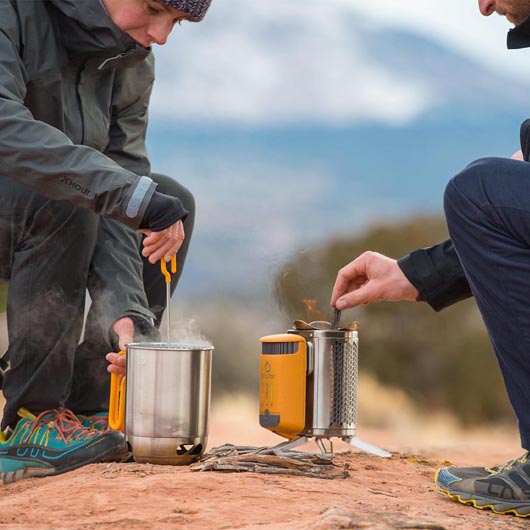 BioLite KettlePot fr CampStove Camping Kocher Edelstahl 1,5 Liter Kochtopf, Wasserkocher und Kaffeekanne in einem Bild 3