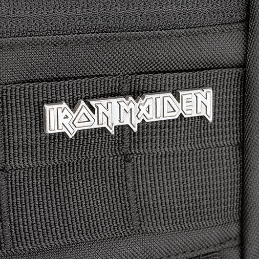 Brandit Iron Maiden Festival Rucksack Set 40 Liter schwarz inkl. Poncho, Sitzmatte, Raincover, Schlsselanhnger, Flaschenffner Bild 6