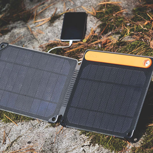 BioLite Solarpanel 10+ orange 10 Watt mit 3200 mAh Akku Bild 3