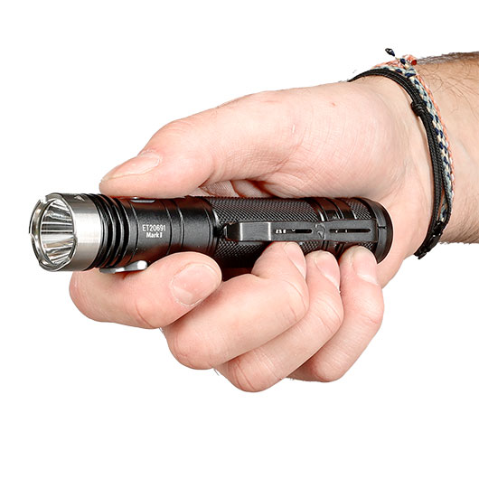 EAGTAC LED-Taschenlampe DX3L MKII 3100 Lumen schwarz inkl. Ladekabel, Li-Ionen-Akku, Lanyard, Grtelclip & Nylonholster Bild 10