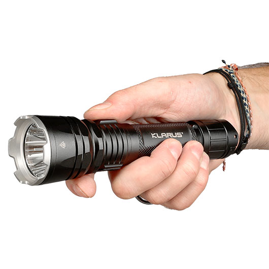 Klarus LED-Taschenlampe XT12GT Pro 1600 Lumen schwarz inkl. USB-C Ladekabel, Li-Ionen-Akku, Lanyard & Nylonholster Bild 10