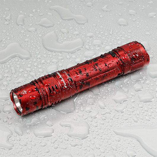 Fenix LED-Taschenlampe PD36R Pro 2800 Lumen red camouflage inkl. USB-C Ladekabel, Lanyard, Grtelclip & Nylonholster Bild 2