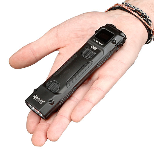 Nitecore LED-Taschenlampe EDC29 Luminblade 6500 Lumen schwarz inkl. USB-C Ladekabel, Lanyard & Grtelclip Bild 3