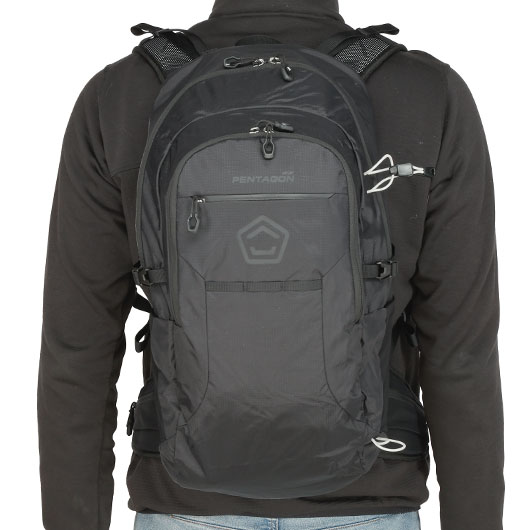 Pentagon Rucksack Minor 28 Liter mit Regenschutz schwarz Bild 4