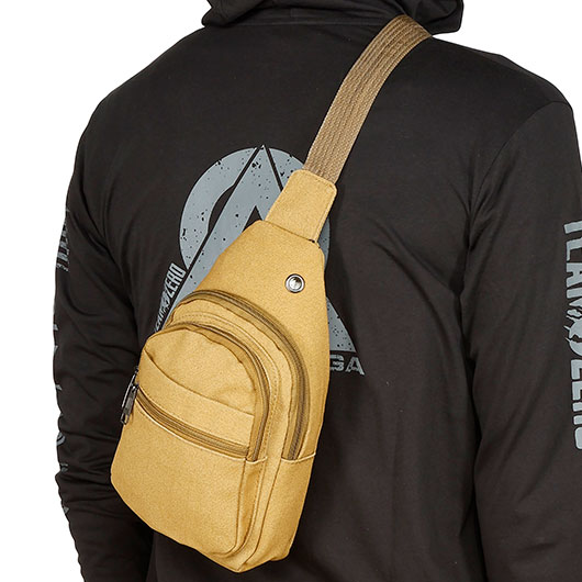 Kleine Schultertasche mit Trageriemen und mehreren Staufchern coyote Bild 5
