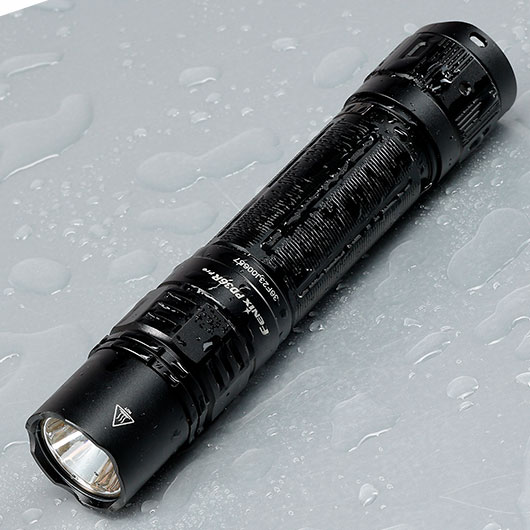 Fenix PD36R Pro mit gratis Mini-Leuchte 6 Leuchtmodi inkl. Strobe 2800 lm wiederaufladbar inkl. USB-C-Kabel, Lanyard & Holst Bild 1