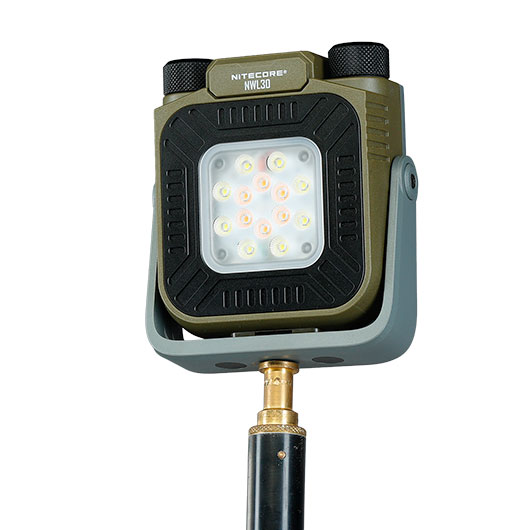 Nitecore 3-in-1 Outdoor- und Arbeitsleuchte mit 3000 Lumen und Powerbank-Funktion inkl. 2-Wege-USB-C Kabel und Transportbox Bild 4
