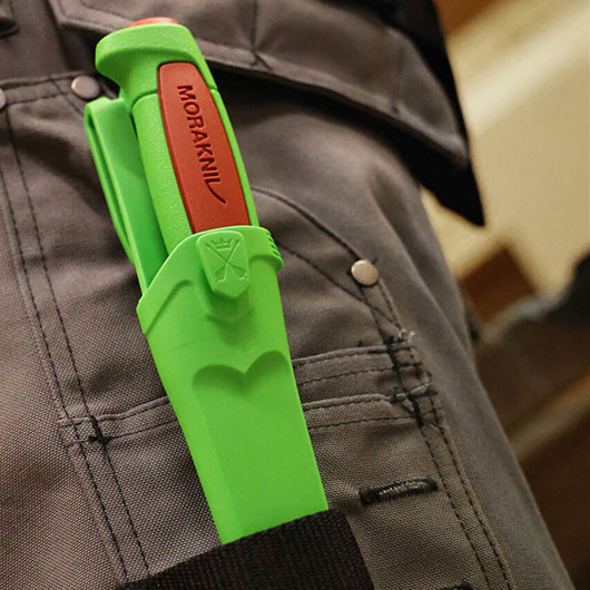 Morakniv Grtelmesser Basic 546 grn/rot inkl. Kunststoffscheide Bild 3