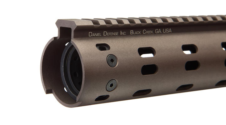 MadBull / Daniel Defense M4 Aluminium CNC MFR RAS-System 12 Zoll Tan Bild 4