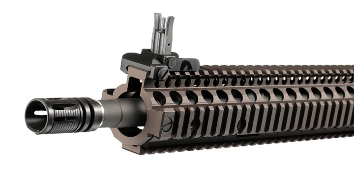 VFC Colt / Daniel Defense M4A1 RIS II Deluxe Vollmetall Gas-Blow-Back 6mm BB Dualtone Bild 6