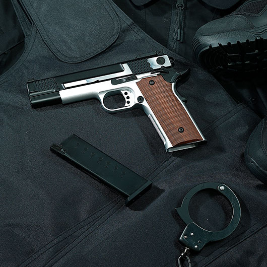 Double Bell M945 Vollmetall GBB 6mm BB Two Tone Finish inkl. Pistolenkoffer Bild 1