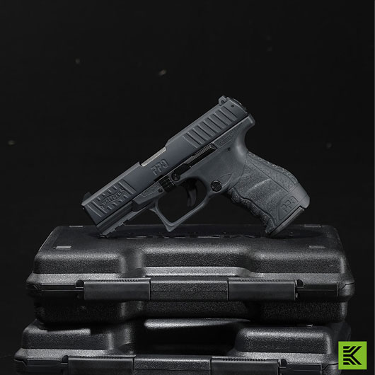 Walther PPQ M2 Schreckschuss Pistole 9mm P.A.K. schwarz inkl. Walther Platzpatronen Bild 1