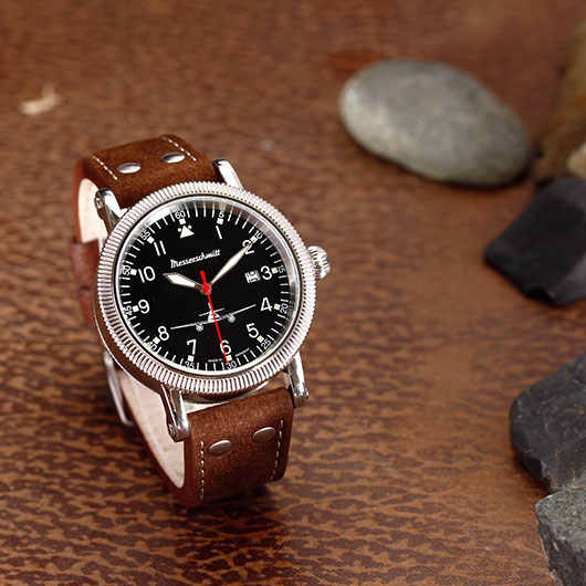 Messerschmitt Fliegeruhr ME-44L mit Wasserbffelband Bild 1
