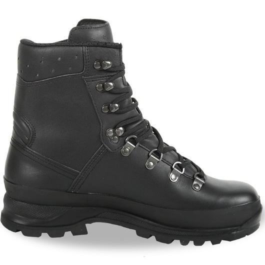 Lowa mountain gtx hotsell