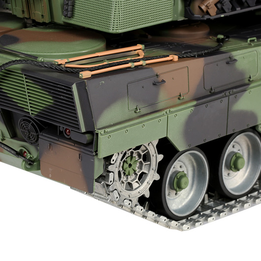 Amewi Rc Panzer Leopard 2A6 tarn, 1:16, RTR, Professional Line IR+BB Rauch & Sound Metallgetriebe Metallketten Bild 6